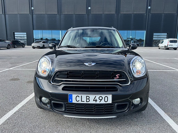 MINI Countryman Cooper SD 2 of 16