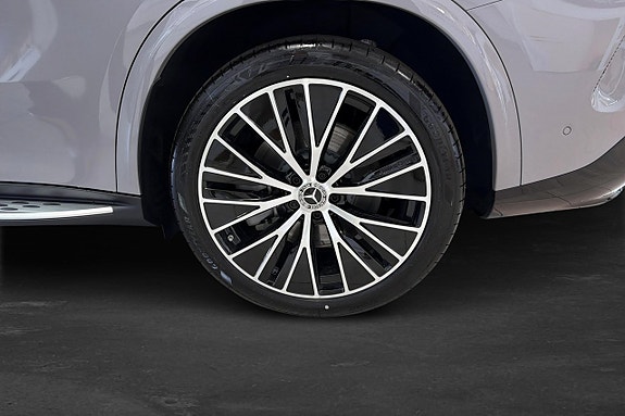 Mercedes-Benz GLC400 7 of 13