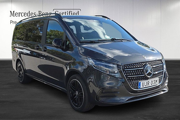 Mercedes-Benz V300 2 of 16