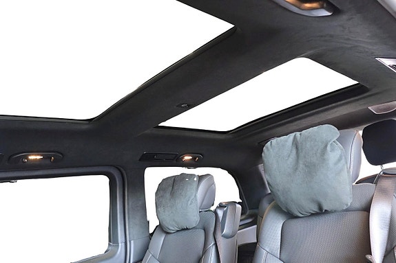 Mercedes-Benz V300 10 of 16