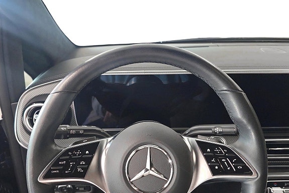 Mercedes-Benz V300 12 of 16