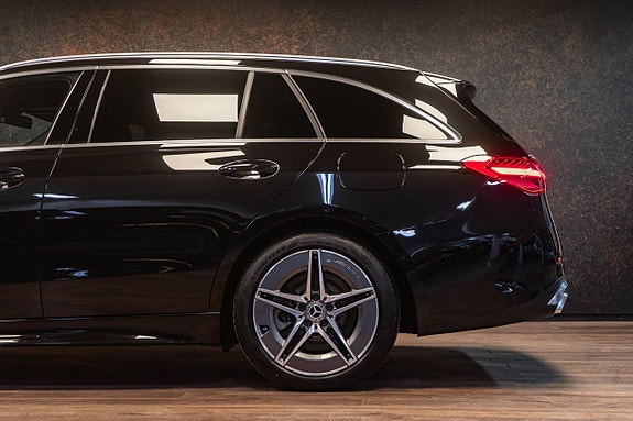 Mercedes-Benz C300 d 12 of 28