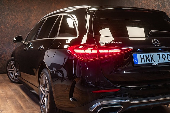 Mercedes-Benz C300 d 9 of 28