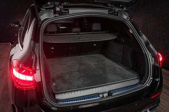 Mercedes-Benz C300 d 14 of 28