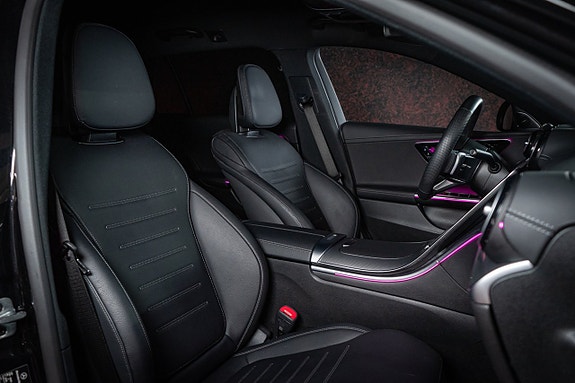 Mercedes-Benz C300 d 25 of 28