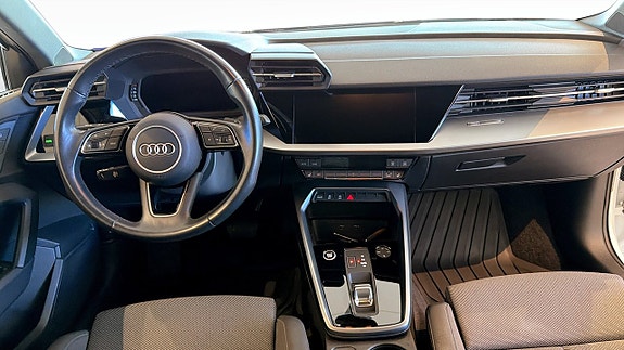 Audi A3 4 of 11