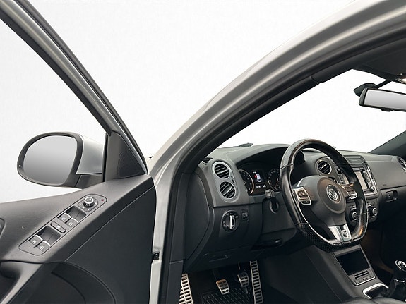 Volkswagen Tiguan 9 of 28