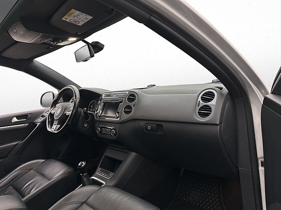 Volkswagen Tiguan 23 of 28