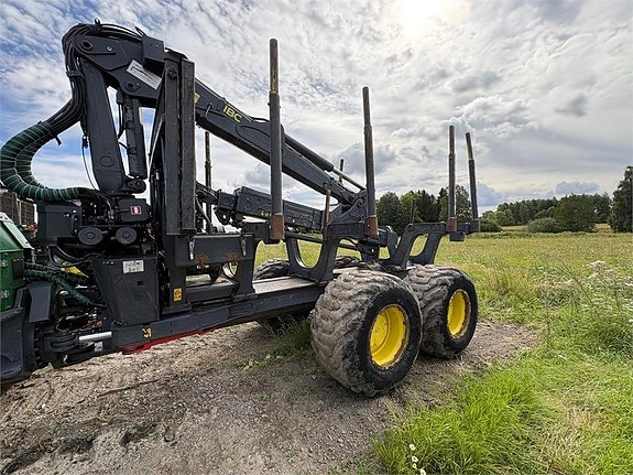 John Deere 1210G 6 of 24