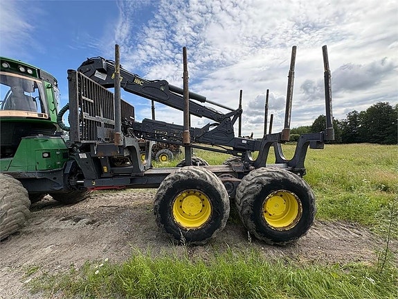 John Deere 1210G 7 of 24