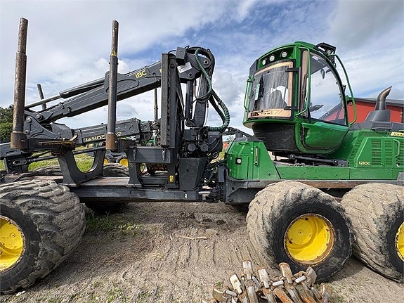 John Deere 1210G 13 of 24