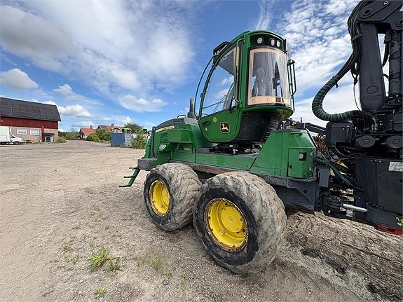 John Deere 1210G 4 of 24