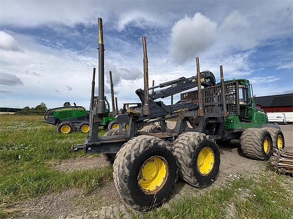 John Deere 1210G 10 of 24