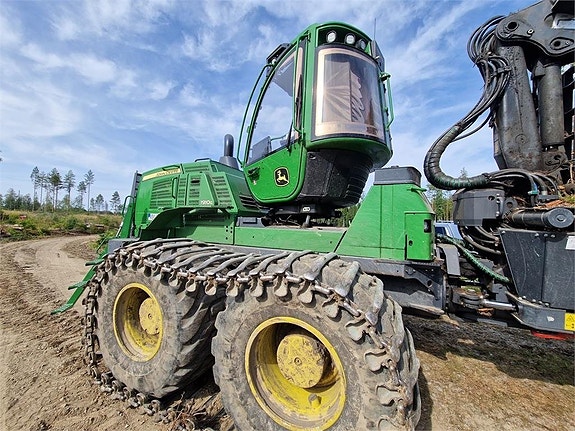 John Deere 1910G 3 of 24