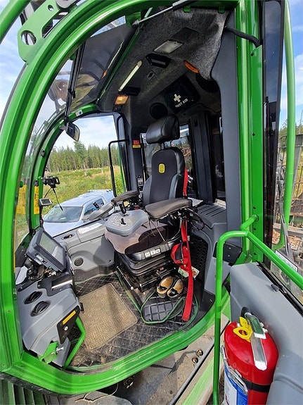 John Deere 1910G 24 of 24