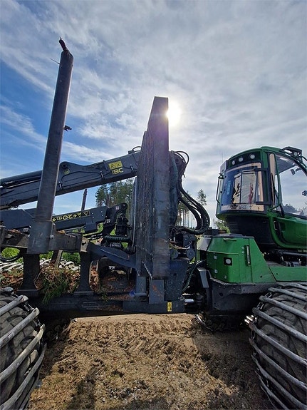 John Deere 1910G 12 of 24