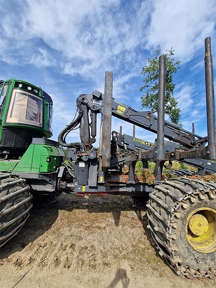 John Deere 1910G 6 of 24