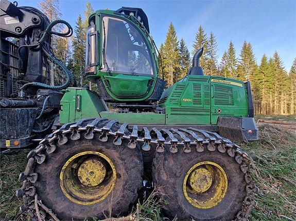 John Deere 1910G 17 of 24