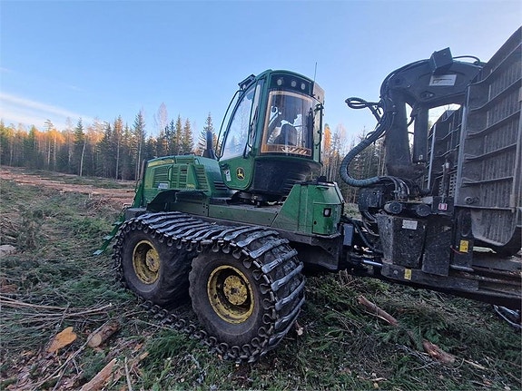 John Deere 1910G 4 of 24