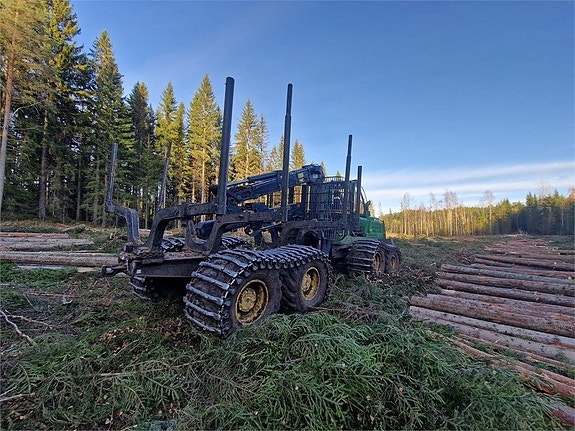 John Deere 1910G 10 of 24