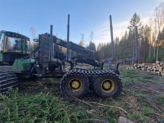 John Deere 1910G 7 of 24
