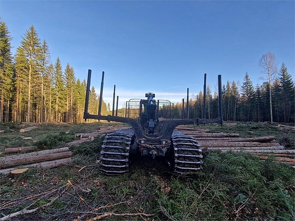 John Deere 1910G 9 of 24