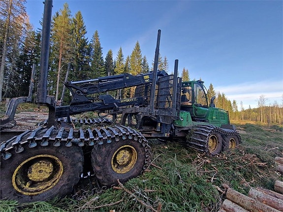 John Deere 1910G 12 of 24
