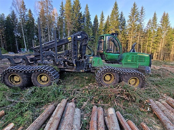 John Deere 1910G 13 of 24