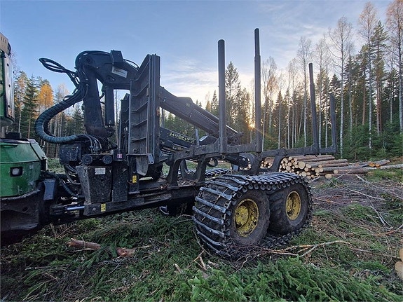 John Deere 1910G 6 of 24