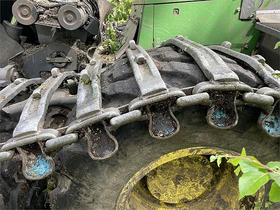 John Deere 1270G 16 of 24
