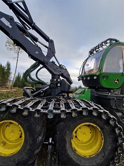 John Deere 1470G 3 of 24