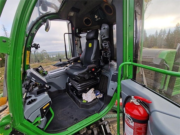 John Deere 1470G 18 of 24