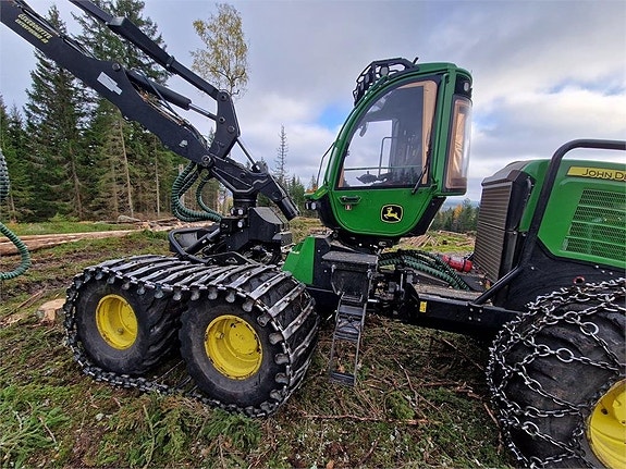 John Deere 1470G 5 of 24