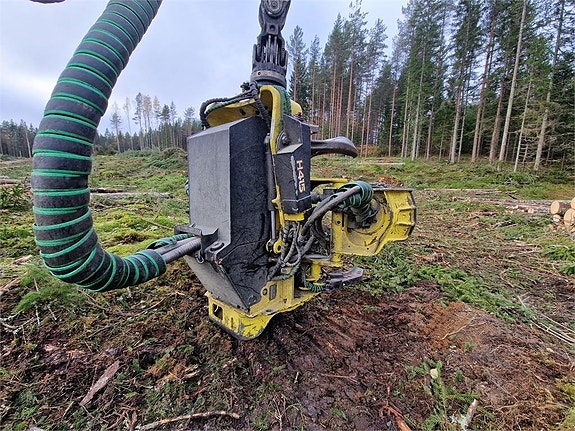 John Deere 1470G 24 of 24