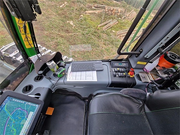 John Deere 1470G 21 of 24