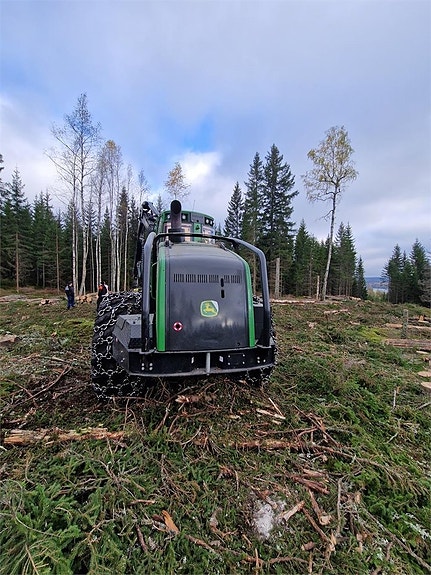 John Deere 1470G 9 of 24