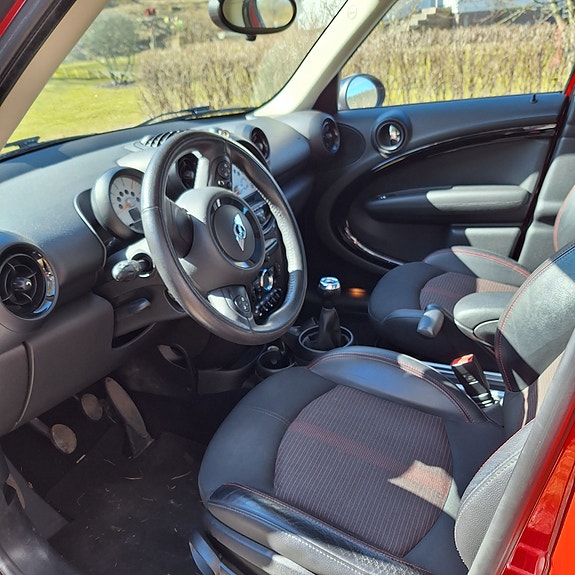 MINI Countryman Cooper D 4 of 6