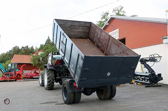 HYDRAULISK TIPPVAGN MED STÅLBOTTEN OCH LÄMMA 11 of 12