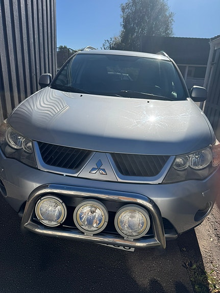 Mitsubishi Outlander 3 of 11