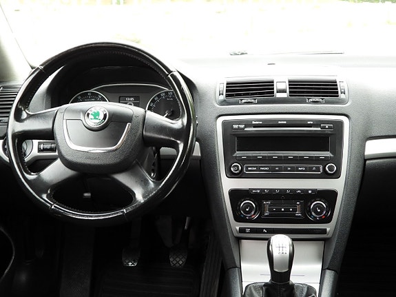 Skoda Octavia 15 of 29