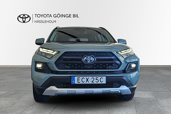 Toyota RAV4 5 of 19