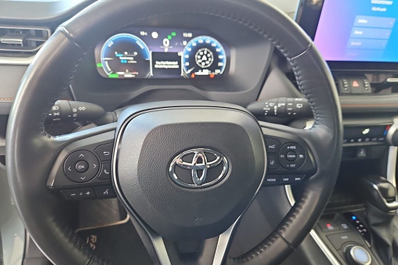 Toyota RAV4 13 of 19