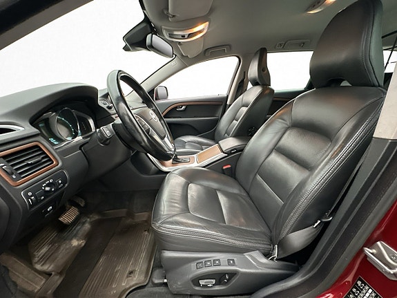 Volvo XC70 13 of 30