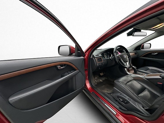 Volvo XC70 11 of 30