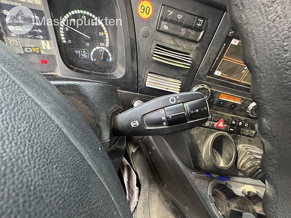 Mercedes-Benz Arocs 6x2 Schaktbil 23 of 27