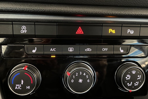 Volkswagen T-Roc 23 of 23