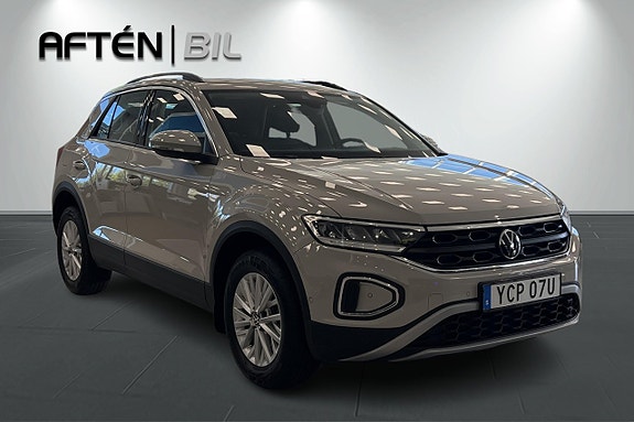 Volkswagen T-Roc 4 of 23
