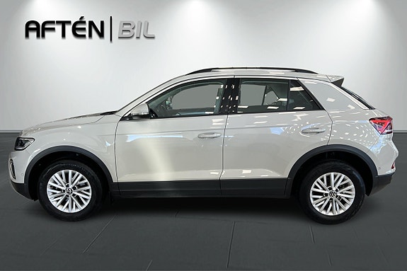 Volkswagen T-Roc 6 of 23