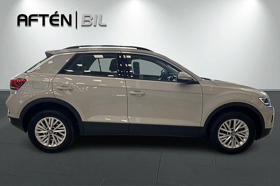 Volkswagen T-Roc 7 of 23