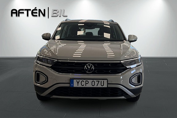 Volkswagen T-Roc 3 of 23